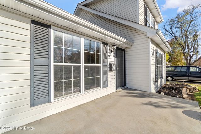 3719 Selma Ave, Louisville, KY 40218