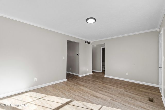 3719 Selma Ave, Louisville, KY 40218