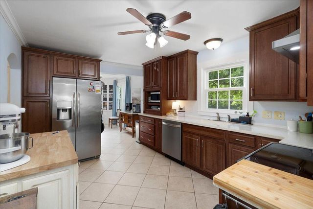 1079,1083 Shakertown Road, Danville, KY 40422