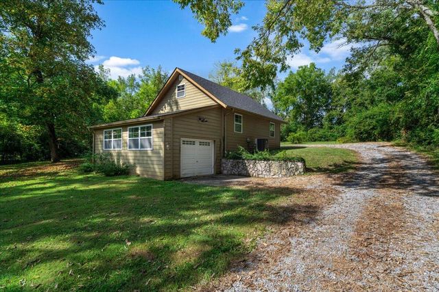 1079,1083 Shakertown Road, Danville, KY 40422