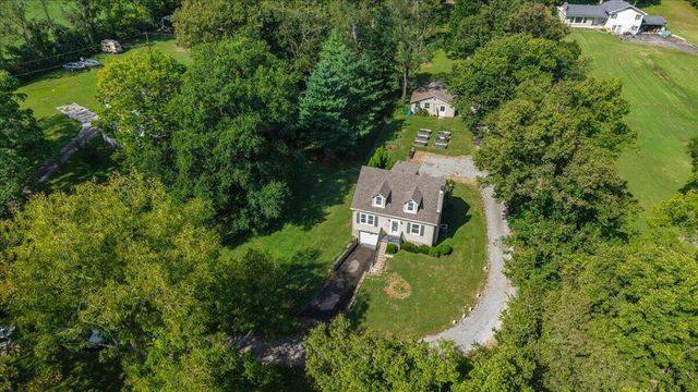 1079,1083 Shakertown Road, Danville, KY 40422