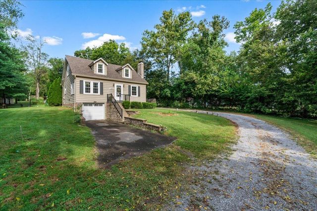 1079,1083 Shakertown Road, Danville, KY 40422