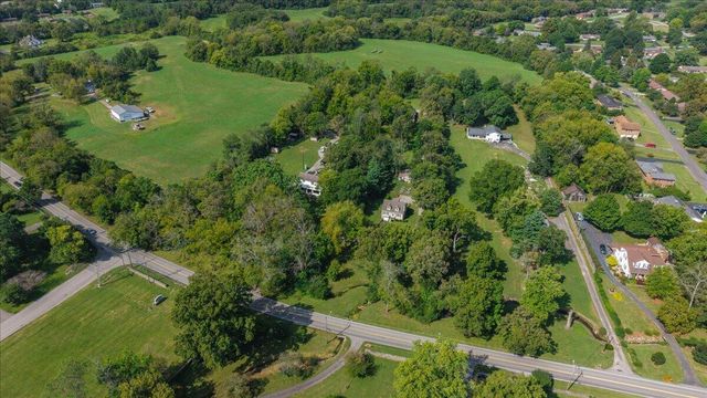 1079,1083 Shakertown Road, Danville, KY 40422