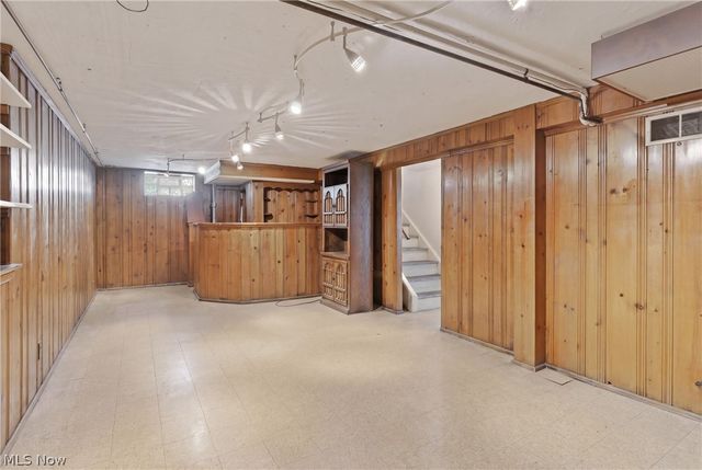 3697 Washington Boulevard, University Heights, OH 44118