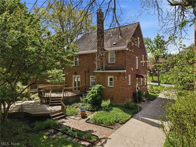 3697 Washington Boulevard, University Heights, OH 44118