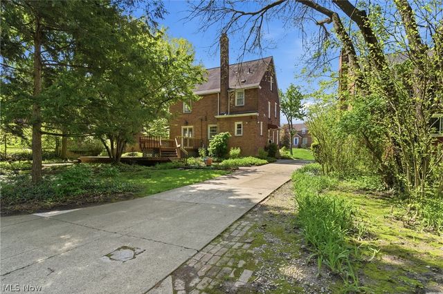 3697 Washington Boulevard, University Heights, OH 44118