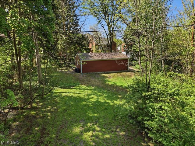 3697 Washington Boulevard, University Heights, OH 44118
