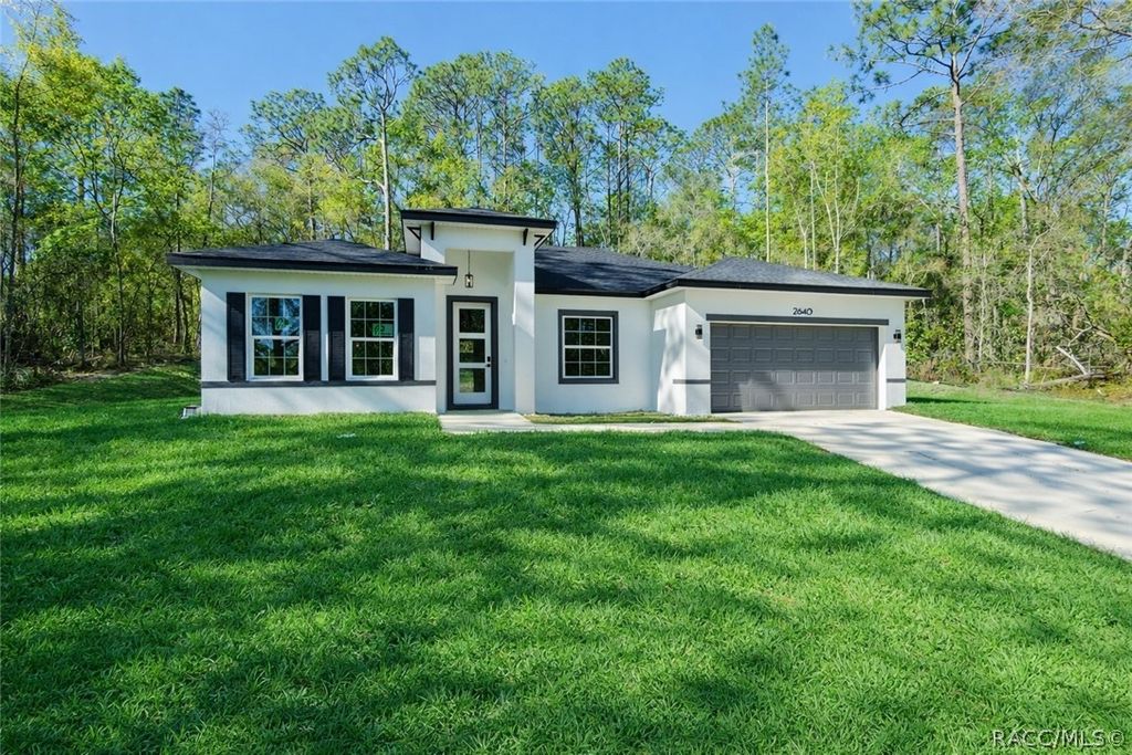 2640 W Fairway Loop, Citrus Springs, FL 34434