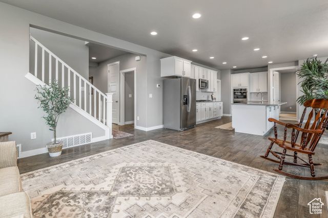 1368 E CLIPPER PEAKS, Eagle Mountain, UT 84005