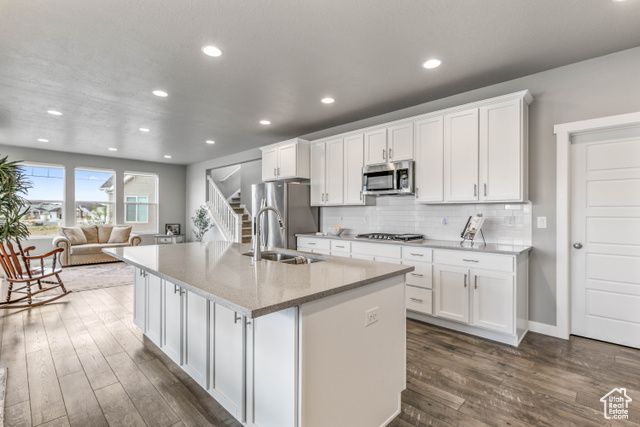 1368 E CLIPPER PEAKS, Eagle Mountain, UT 84005