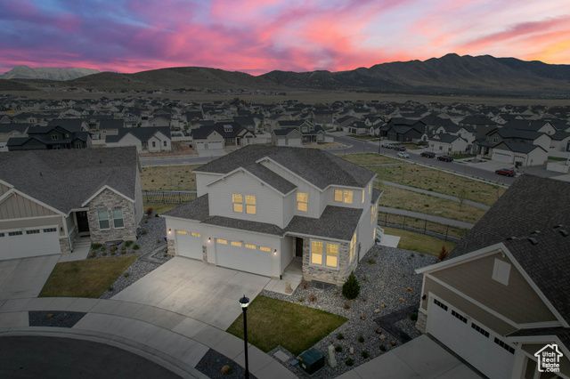 1368 E CLIPPER PEAKS, Eagle Mountain, UT 84005