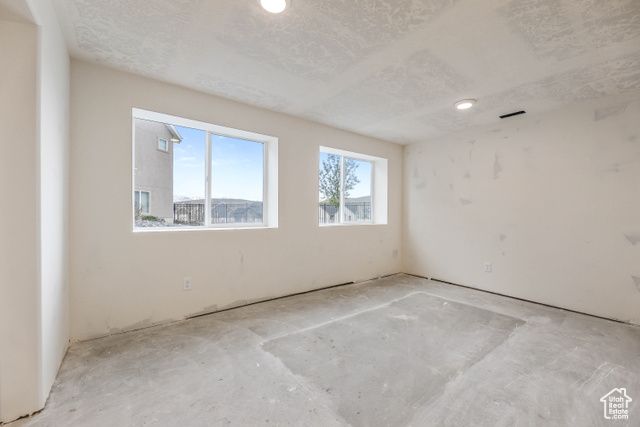 1368 E CLIPPER PEAKS, Eagle Mountain, UT 84005