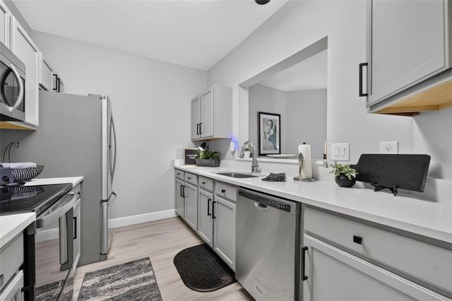 4849 CYPRESS WOODS DRIVE 1302, Orlando, FL 32811