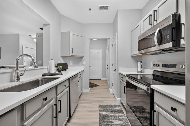 4849 CYPRESS WOODS DRIVE 1302, Orlando, FL 32811