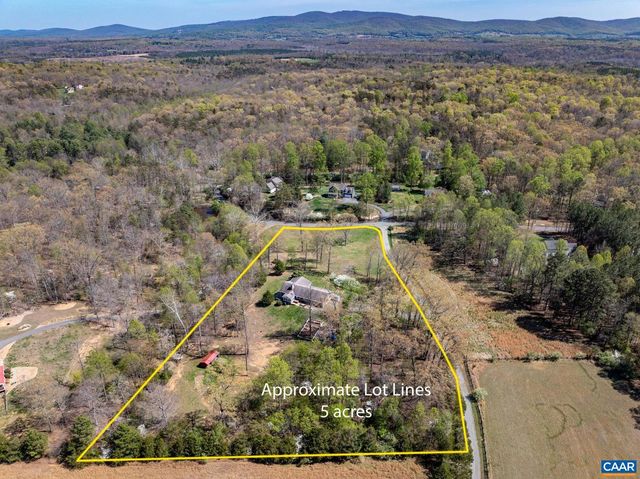 3505 SARAH DR, Charlottesville, VA 22911