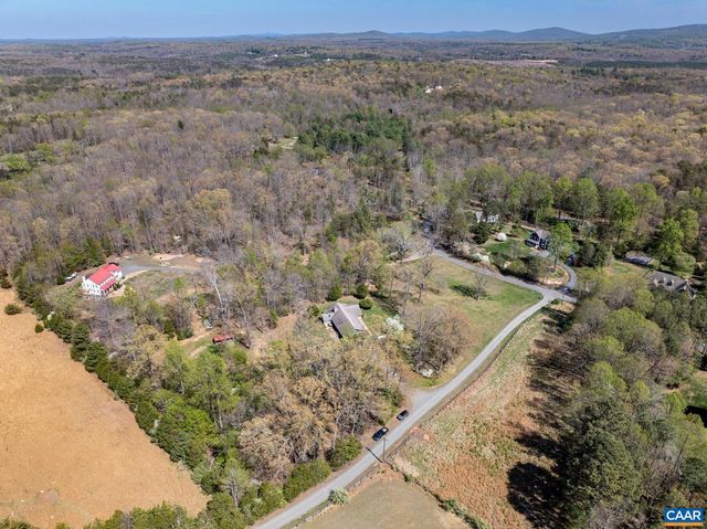 3505 SARAH DR, Charlottesville, VA 22911