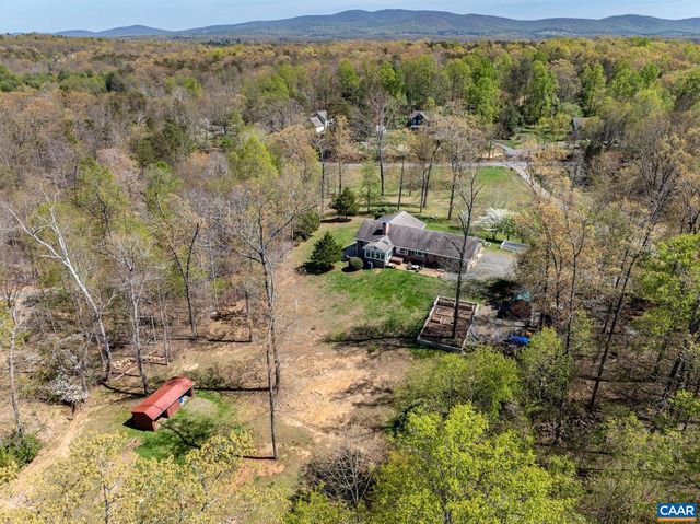 3505 SARAH DR, Charlottesville, VA 22911