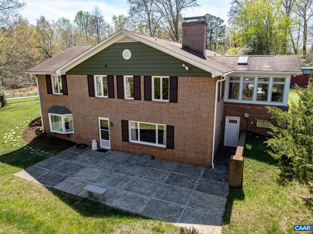 3505 SARAH DR, Charlottesville, VA 22911