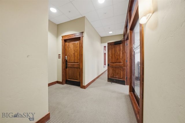 33 Lone Peak Drive 202, Big Sky, MT 59716