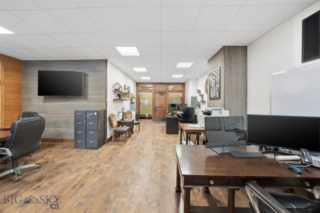 33 Lone Peak Drive 202, Big Sky, MT 59716