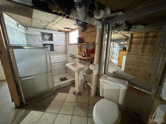 15 N Harvey Avenue, St Louis, MO 63135