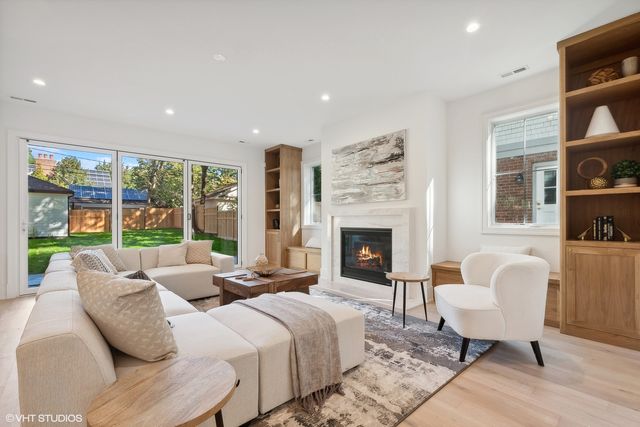 378 South Avenue, Glencoe, IL 60022