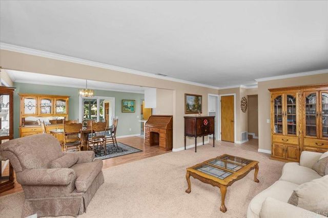 441 Condado Way, Escondido, CA 92025