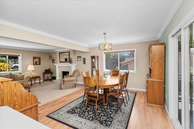 441 Condado Way, Escondido, CA 92025