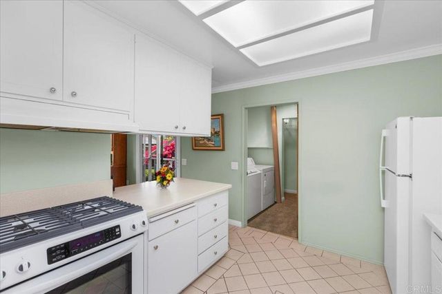 441 Condado Way, Escondido, CA 92025