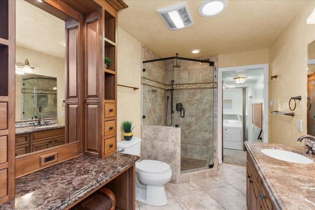 441 Condado Way, Escondido, CA 92025