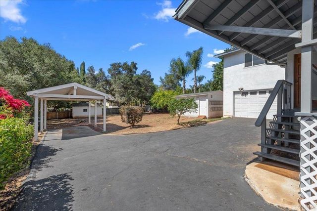 441 Condado Way, Escondido, CA 92025