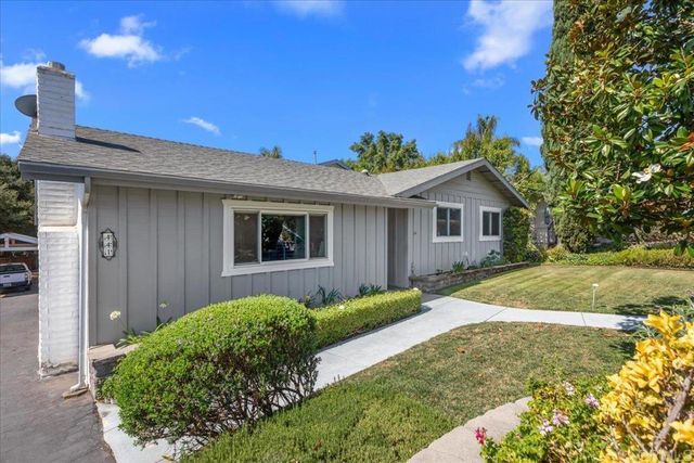 441 Condado Way, Escondido, CA 92025