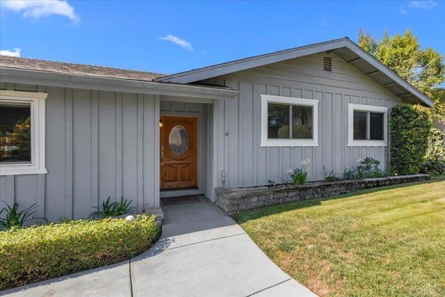 441 Condado Way, Escondido, CA 92025