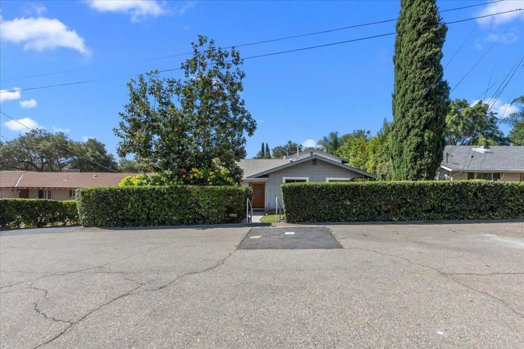 441 Condado Way, Escondido, CA 92025 — photo 2