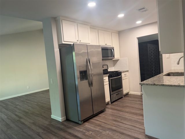 1301 N Waterview Drive, Richardson, TX 75080
