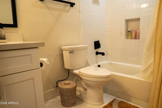 8701 E CHAPARRAL Road, Scottsdale, AZ 85250