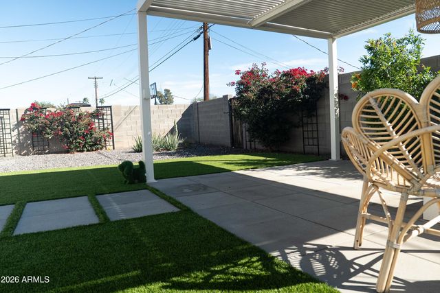 8701 E CHAPARRAL Road, Scottsdale, AZ 85250