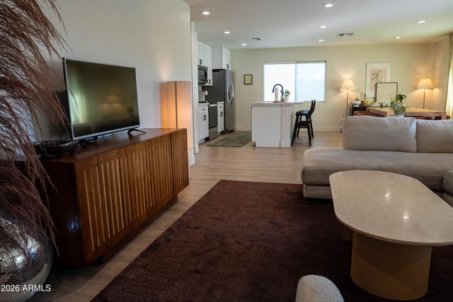 8701 E CHAPARRAL Road, Scottsdale, AZ 85250