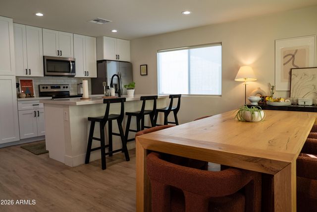 8701 E CHAPARRAL Road, Scottsdale, AZ 85250