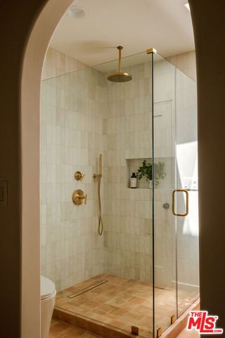138 S La Jolla Avenue, Los Angeles, CA 90048