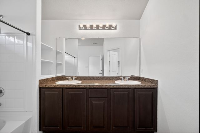 7404 Littleton Way, Fort Worth, TX 76134