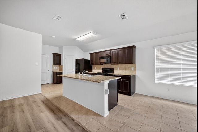 7404 Littleton Way, Fort Worth, TX 76134