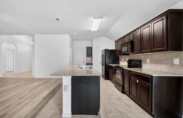 7404 Littleton Way, Fort Worth, TX 76134
