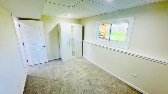 527 Northgate Road, Lindenhurst, IL 60046