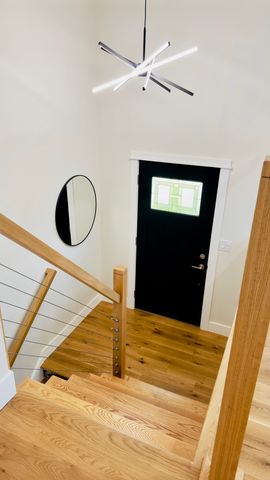 527 Northgate Road, Lindenhurst, IL 60046