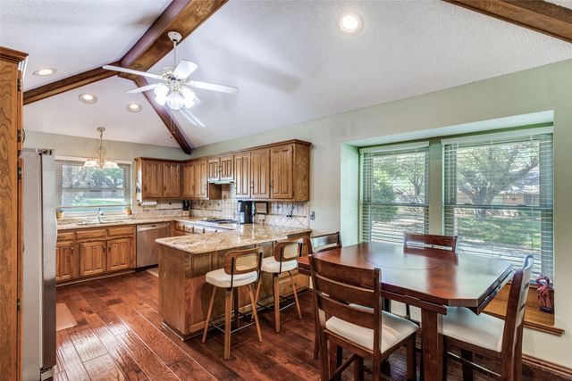 3701 Waycross Court, Arlington, TX 76016