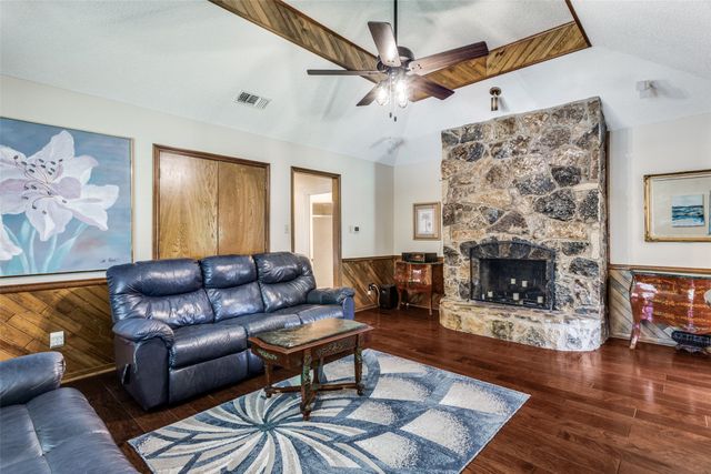 3701 Waycross Court, Arlington, TX 76016