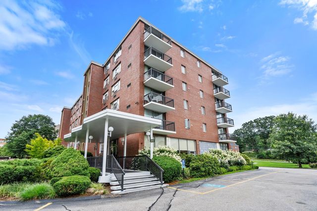 20 Hammond Pond Parkway 504, Newton, MA 02467