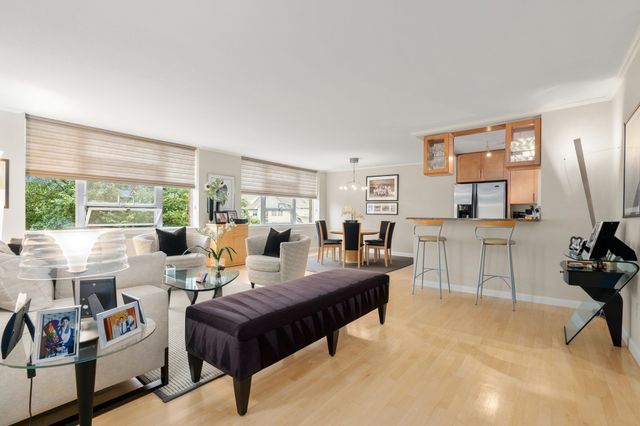 20 Hammond Pond Parkway 504, Newton, MA 02467