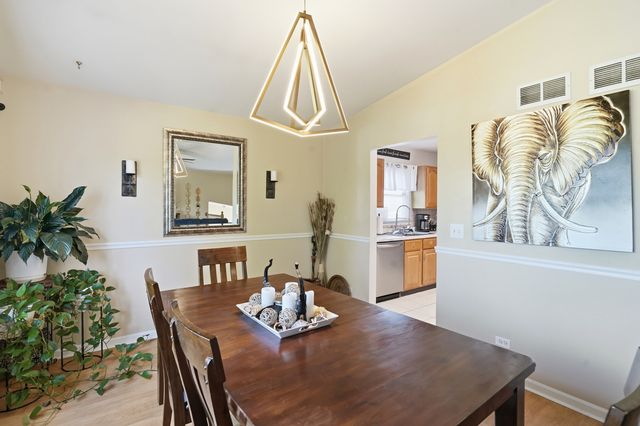 4009 Ridge Road, Zion, IL 60099